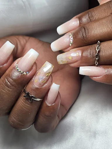 Foto 2 de Dalvania Lopes nail designer